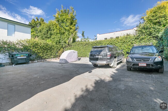 Building Photo - 2435 2nd St