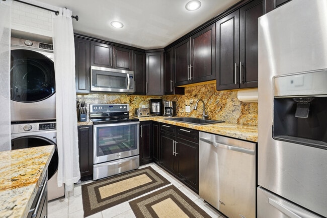 Building Photo - 21650 Juego Cir