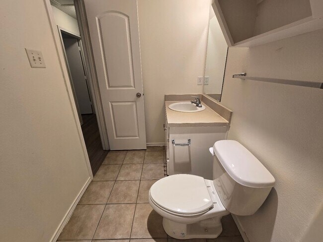 Building Photo - Updated and available now!