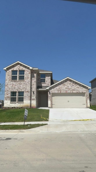 Primary Photo - 3904 Malachite Dr