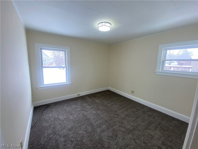 Building Photo - 8221 Grand Division Ave