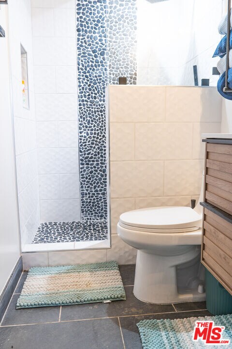 Building Photo - 1933 Lemoyne St