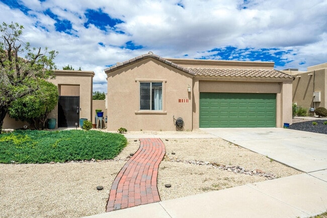 Building Photo - 2711 Sunrise Point Rd