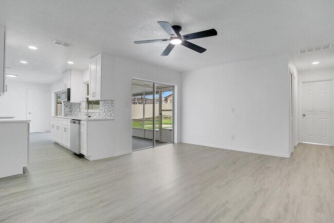 Building Photo - 50 Avalon Ct