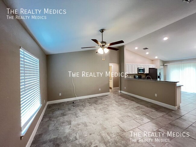 Building Photo - 2736 SW 161st Loop