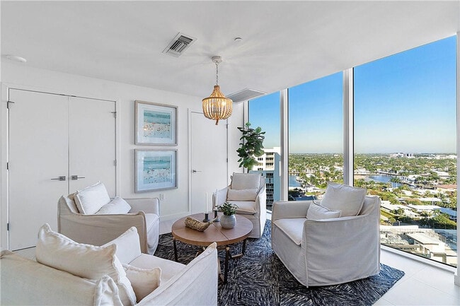 Building Photo - 2200 N Ocean Blvd