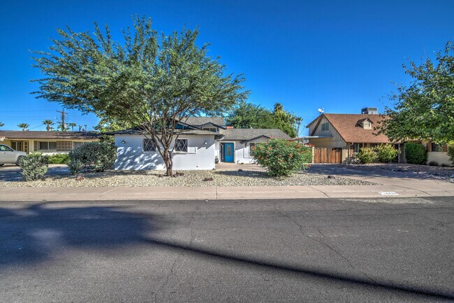 Building Photo - 8420 E Keim Dr