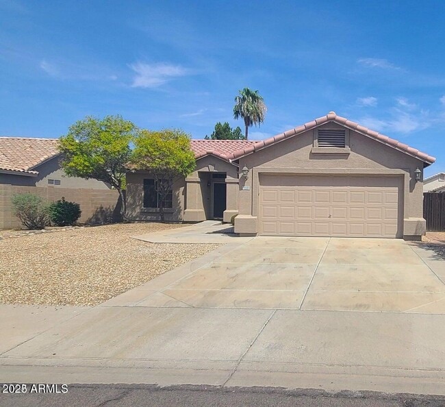 Building Photo - 9654 N 94th Ave