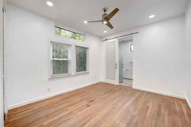 Building Photo - 1708 Briar St