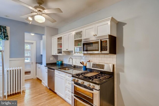 Building Photo - 3413 Guilford Terrace