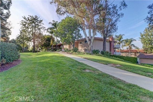 Building Photo - 881 Via Mendoza