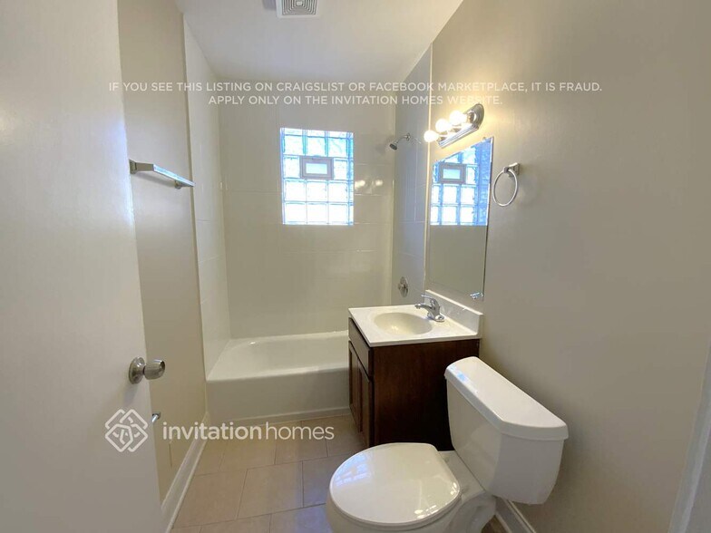 Building Photo - 1441 Heidorn Ave