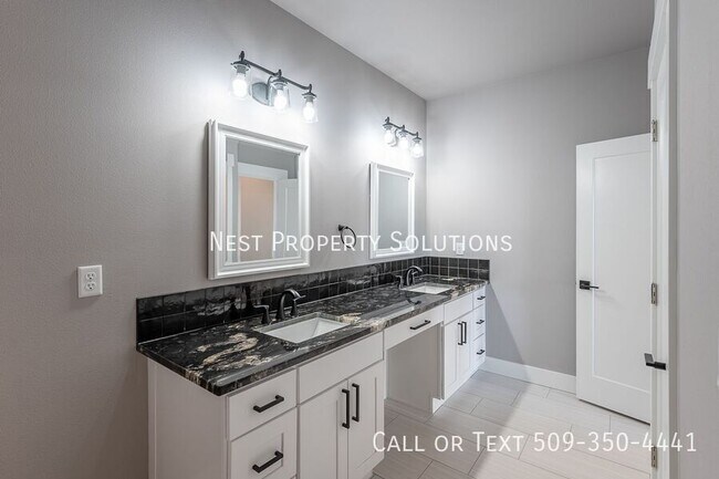 Building Photo - 1315 NE Nanto-A