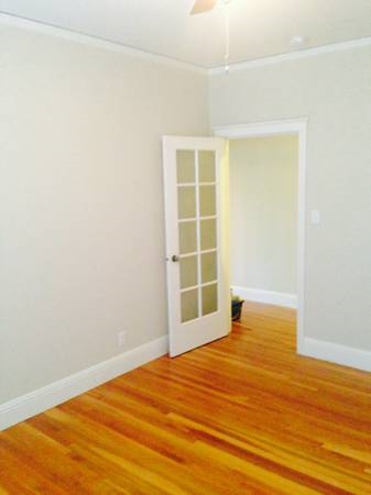 Living Area - 2190 Beach St