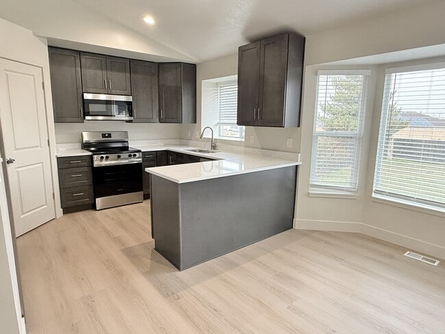 Building Photo - 5687 S 5630 W