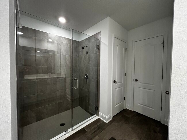 Building Photo - 249 Zancara St