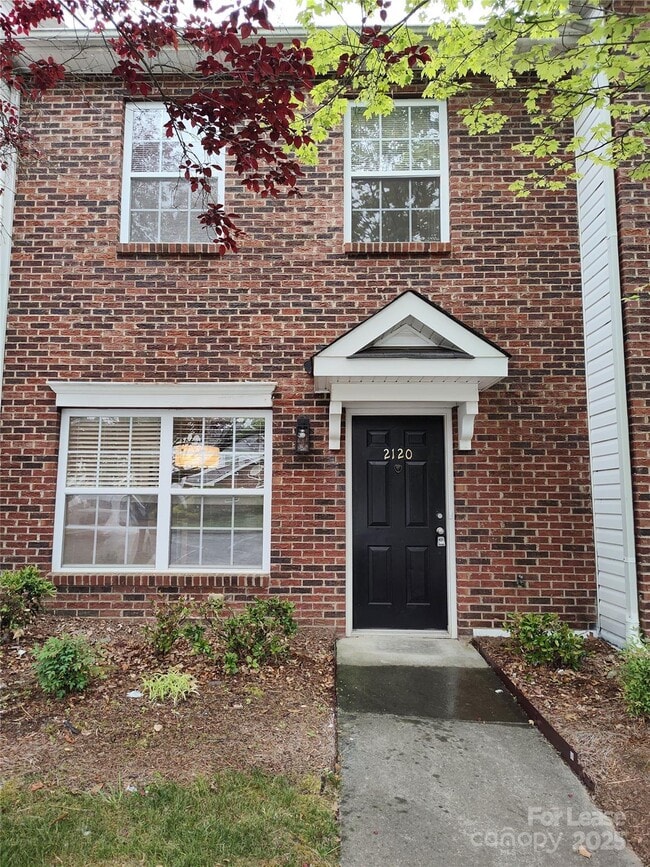 Building Photo - 2120 Sardony Ln