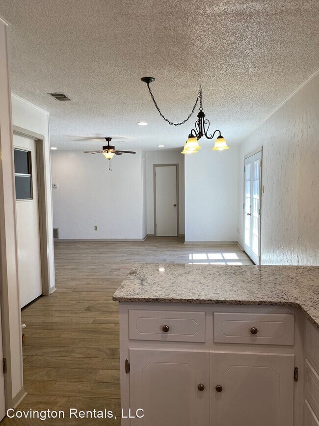 Building Photo - 3 br, 2 bath House - 204 Montrose St