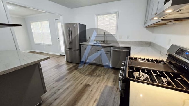 Building Photo - 4433 Coopers Creek Dr SE