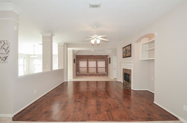 Building Photo - 7439 Parkcross Pl