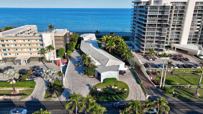 Building Photo - 2711 S Ocean Blvd