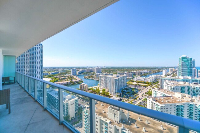 Building Photo - 4111 S Ocean Dr