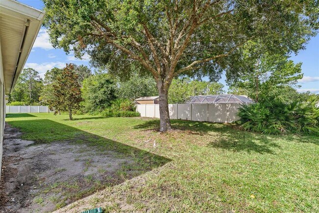 Building Photo - 32 Roxton Ln