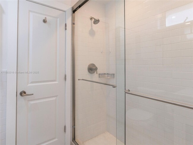 Building Photo - 241 28th St