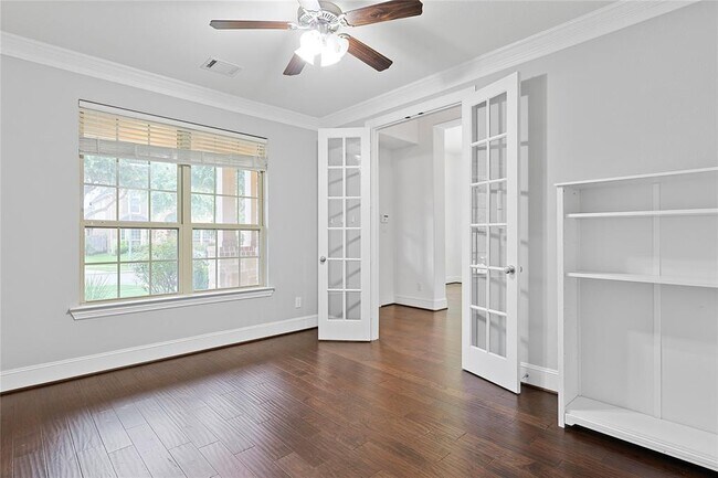 Building Photo - 5919 Solara Ledge Ln