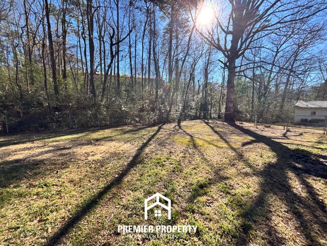 Building Photo - Spacious 3BR Home Near Birmingham w/ Hardwood Floors, Fenced Yard & Garage