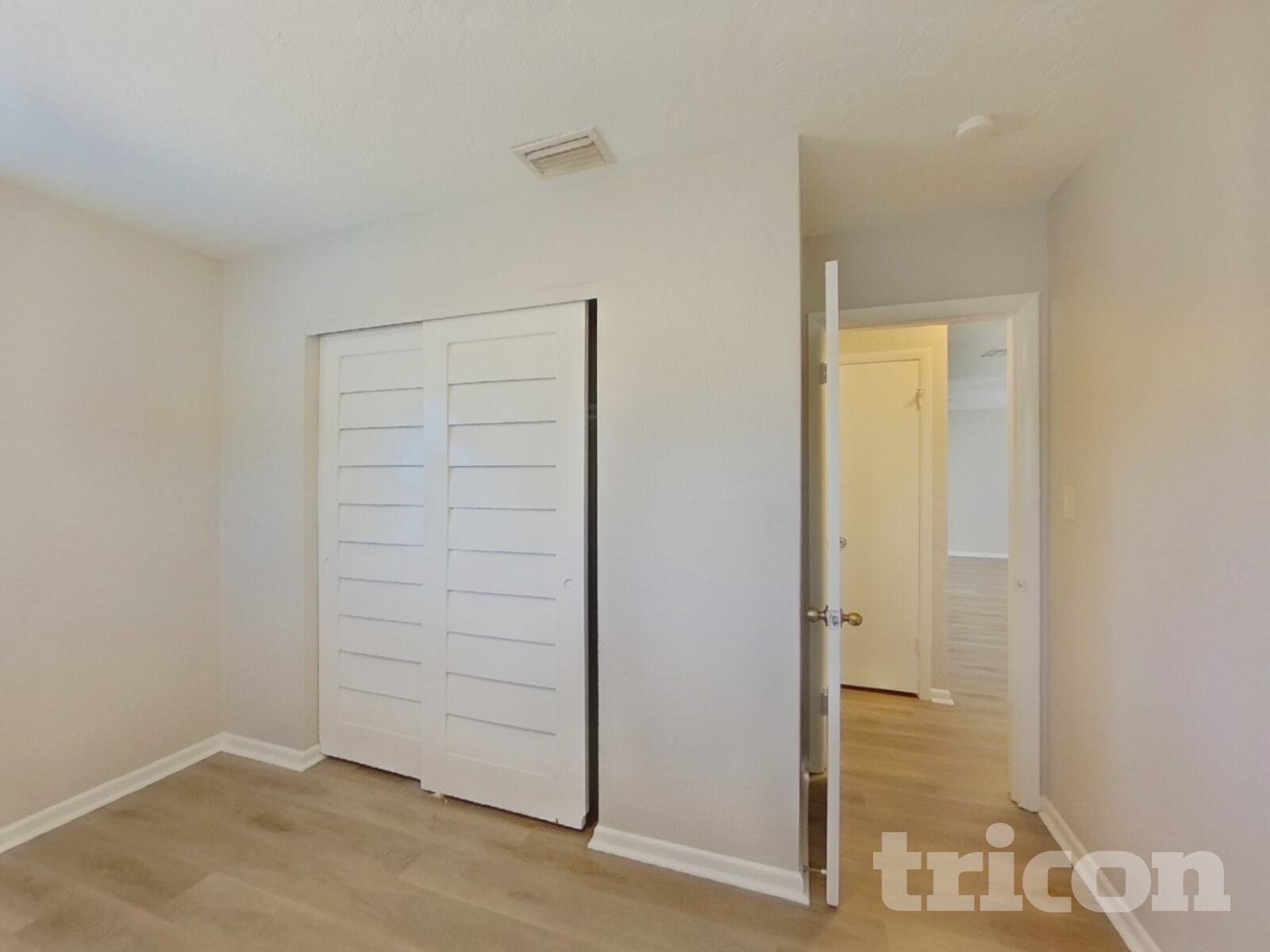 Building Photo - 10887 111th Pl N