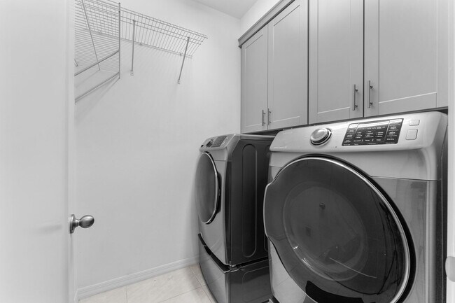 Building Photo - 14162 Nautica Ct