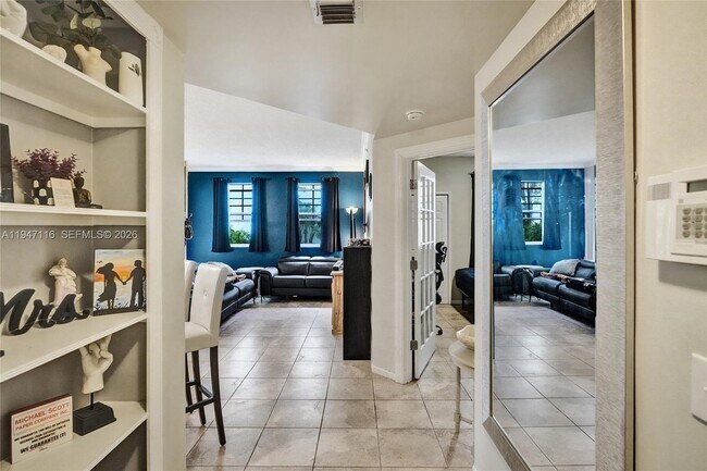 Building Photo - 3155 NE 184th St