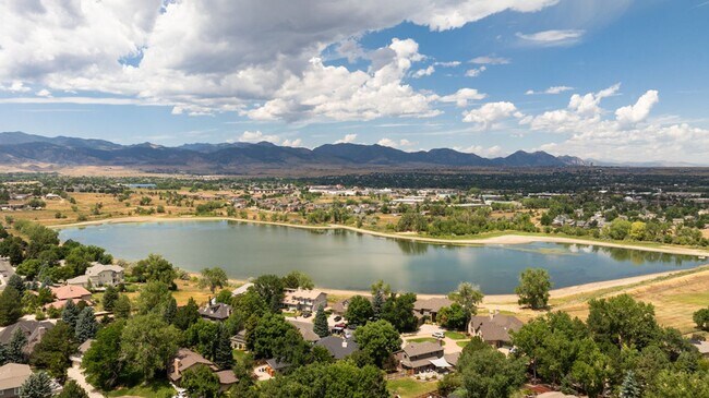 Building Photo - 5 Bedroom 2.5 Bath Retreat in Prime Arvada...