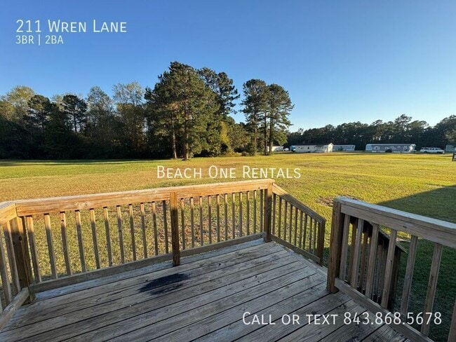 Building Photo - 211 Wren Ln