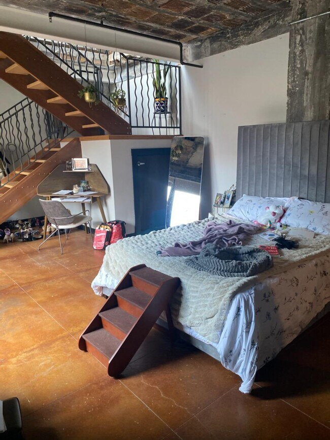 Building Photo - 2915 John R St