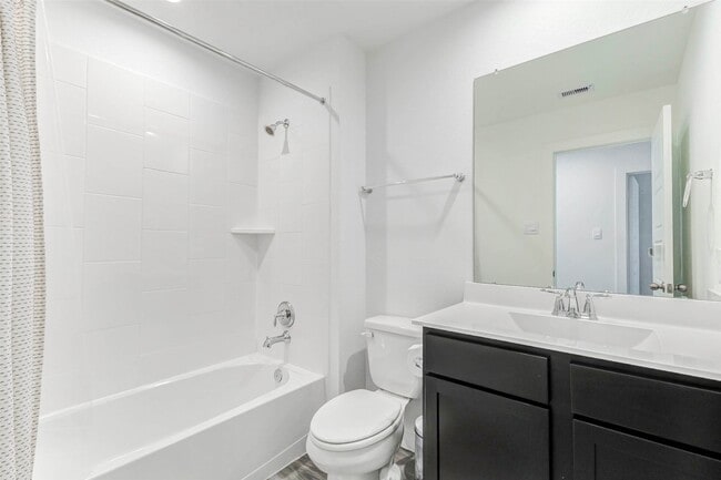 Building Photo - 12318 Basilwood Dr