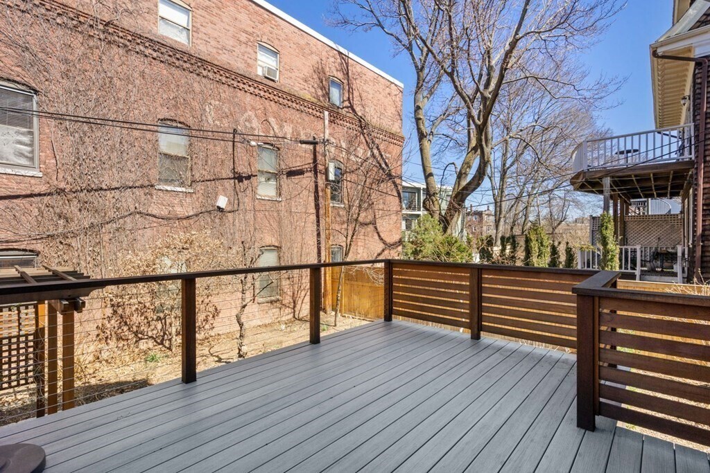 Building Photo - 35 Upland Rd