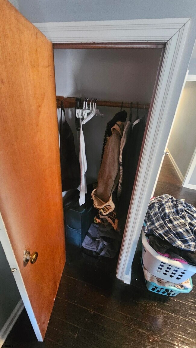 Building Photo - 130 Wilmer St