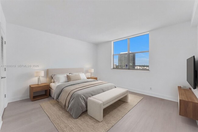 Building Photo - 401 69th St