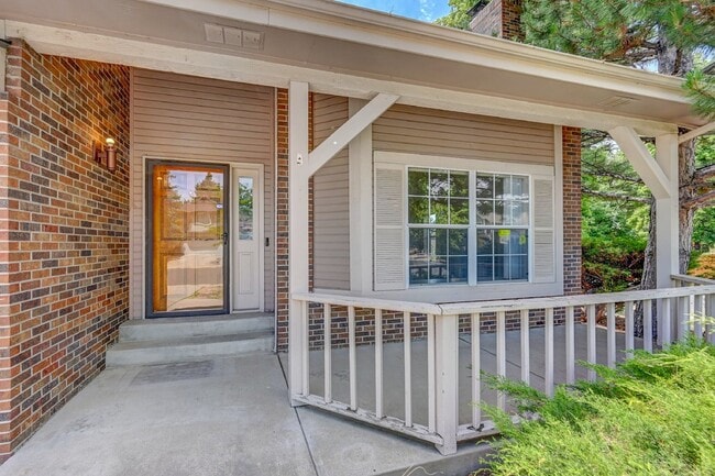 Primary Photo - $2,800 - 3 Bed. 2.5 Bath Home with AC, Lof...