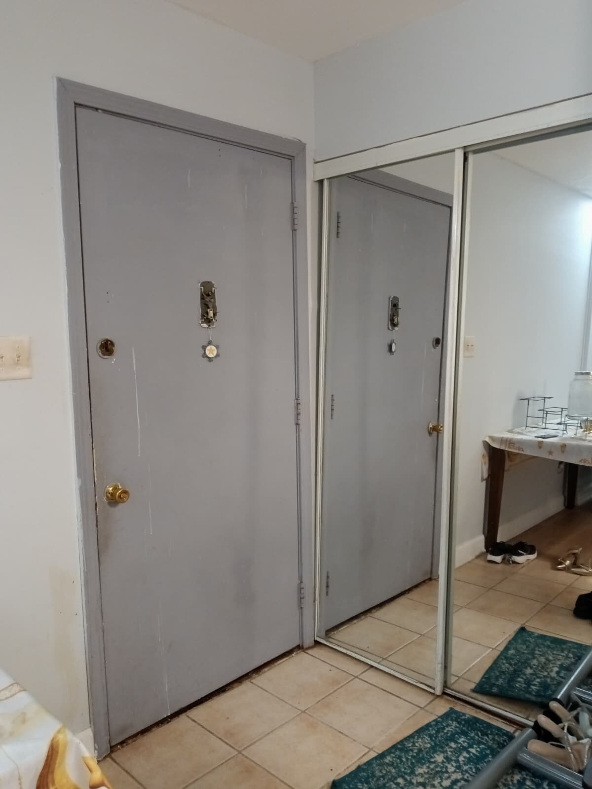 Building Photo - 1075 Knoll Ln