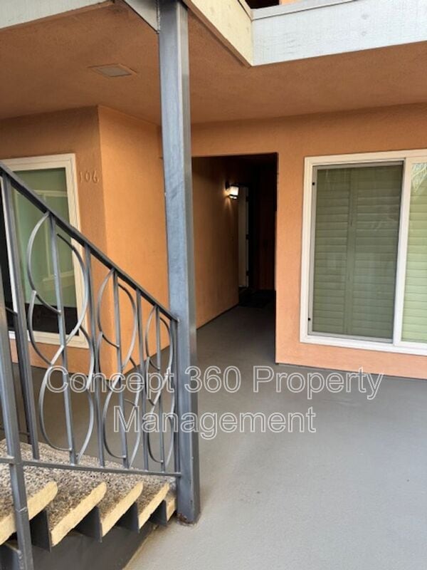 Building Photo - 1139 E OCEAN Blvd