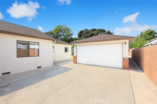 Building Photo - 9639 Callita St
