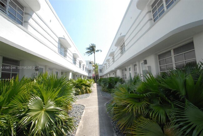 Building Photo - 1525 Pennsylvania Ave