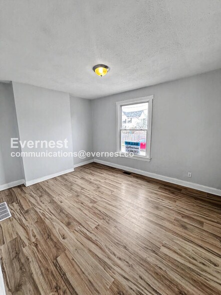 Building Photo - 1393 Cable Ave