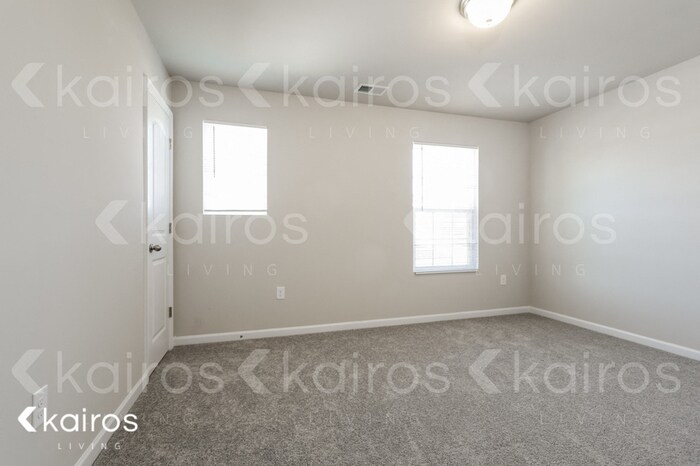 Building Photo - 833 Dove Tree Ln