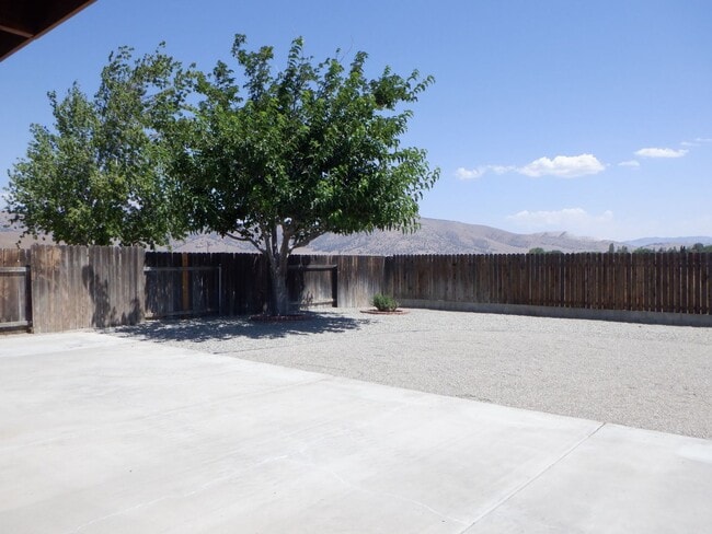 Building Photo - Cul De Sac Cutie in the City