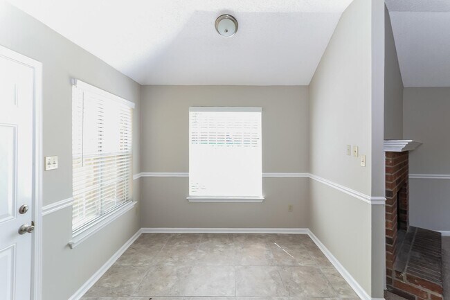 Building Photo - 4072 Angelace Dr N