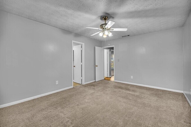 Building Photo - Ashbill